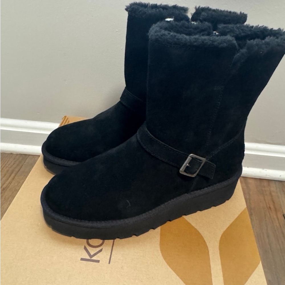 Koolaburra by UGG Black Suede Women's Boots